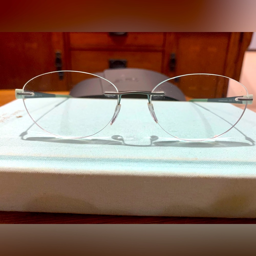 Pre-owned Green Matte Silhouette frames 5452 40 6054 17 135